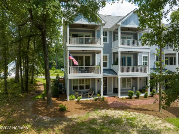 209 Sabal Pond Way, Castle Hayne, NC 28429