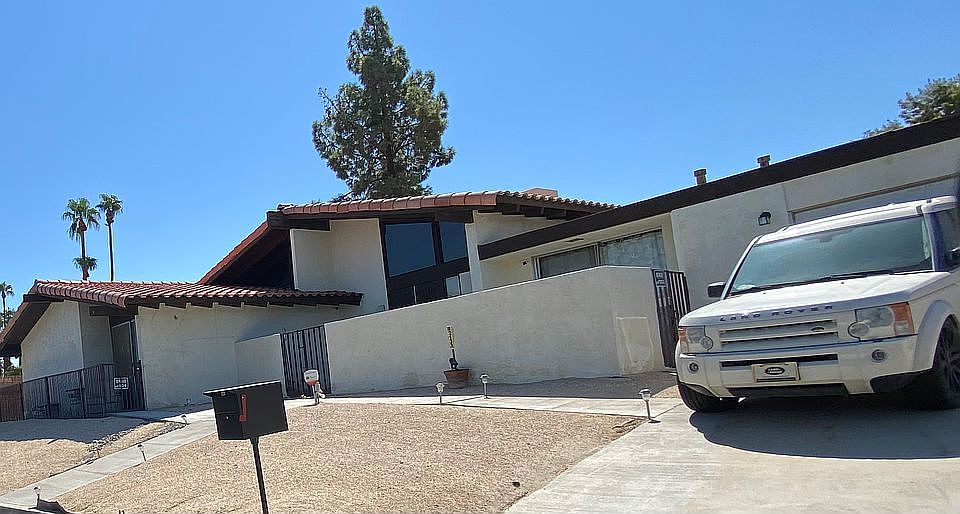 1st image of 82133 Johnson Dr