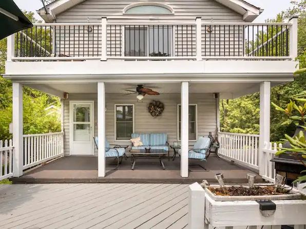 350 N Lake Dr