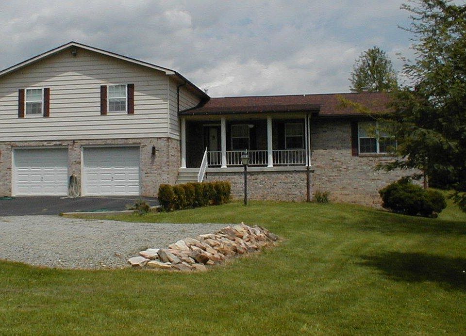 1st image of Dogwood Ln