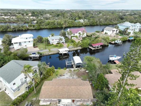 3970 Riviera CIR, BONITA SPRINGS, FL 34134