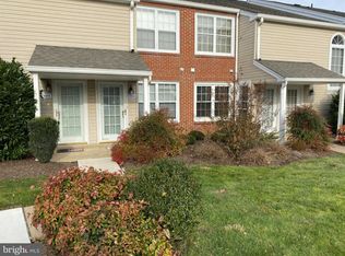 6014 Beacon Hill Dr, Southampton, PA 18966