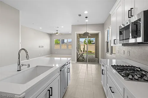 9868 Heather Moore Ave Photo 1
