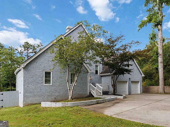 2nd image of 1339 Mundys Mill Rd