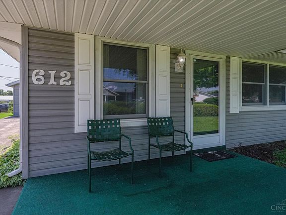 3rd image of 612 Walnut St