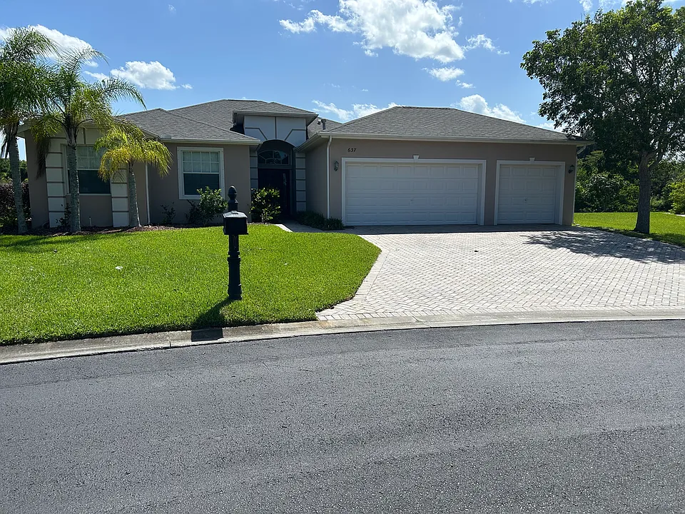 637 Tangelo Cir SW