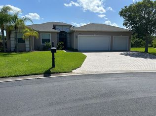 637 Tangelo Cir SW, Vero Beach, FL 32968