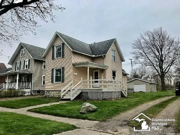 508 E 6th St photo 1
