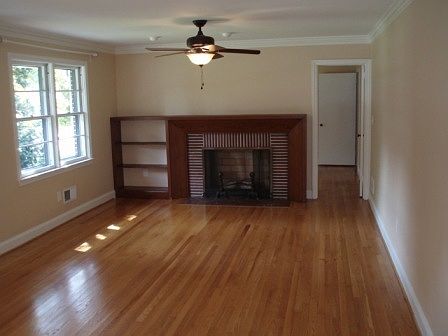 2nd image of 402 Dellwood Dr