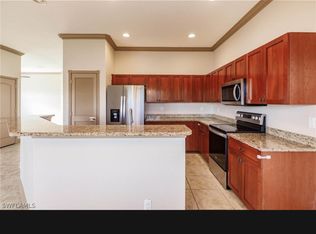 2537 Deerfield Lake Ct, Cape Coral, FL 33909