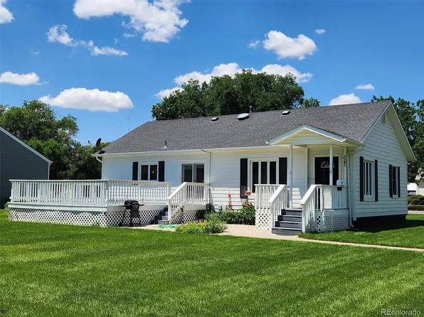 623 Walnut Street, Julesburg, CO 80737