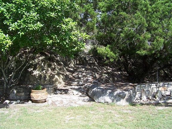 4th image of 1315 Carol Ann Dr