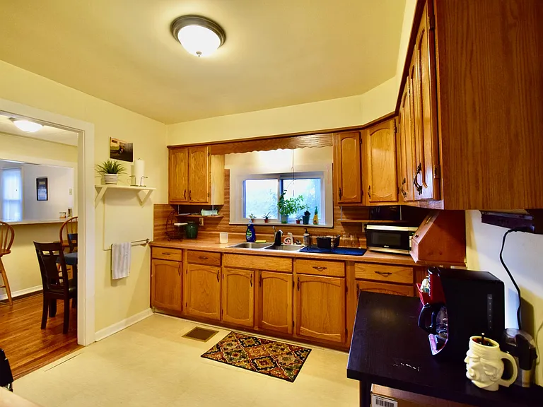 6308 Bedford St — Photo 5