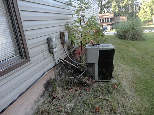 2nd image of 7348 Connell Rd