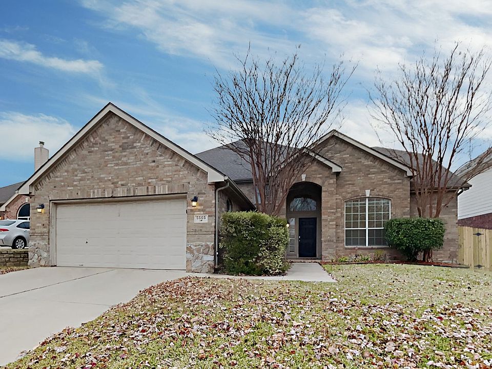 1st image of 5565 Dunn Hill Dr