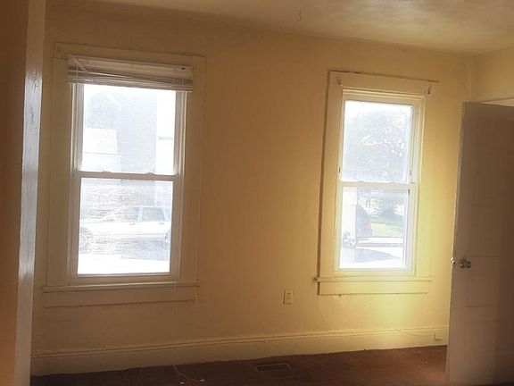 2nd image of 2500 Hale St APT 3