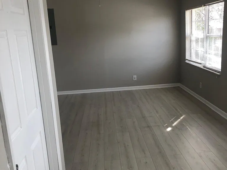 54 Palm Blvd — Photo 13