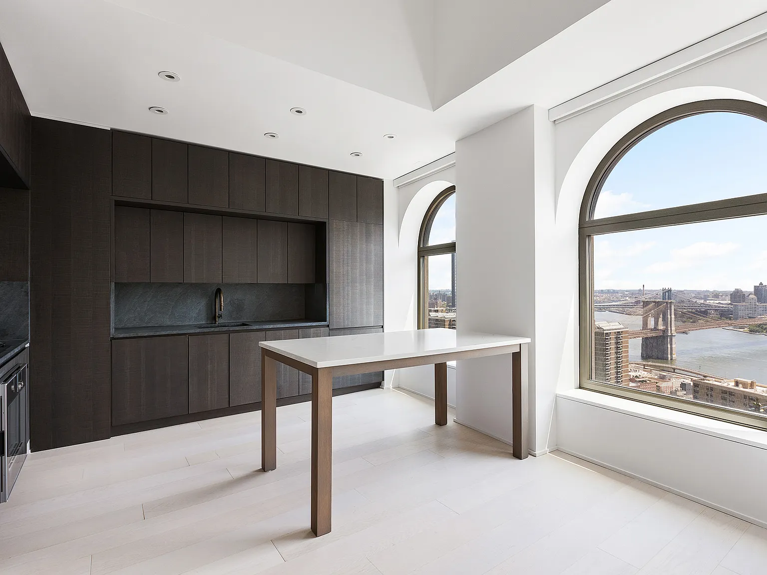 130 William Street — Photo 3