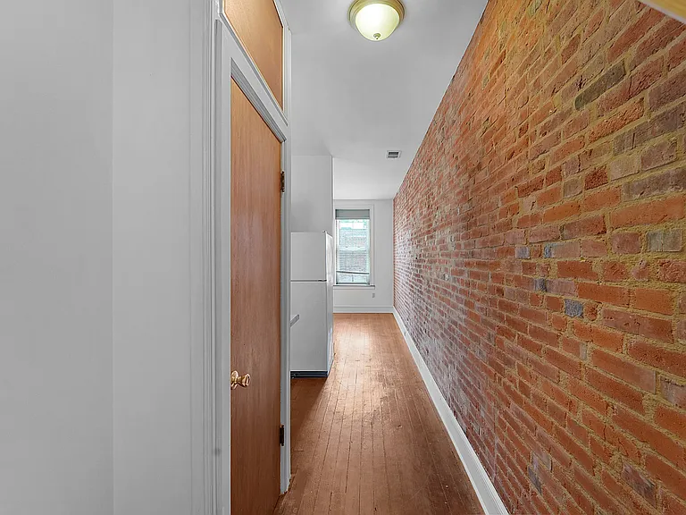 2419 Menard St — Photo 3