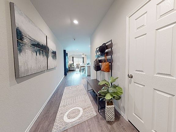 2nd image of 5633 Barretts Trace Ln