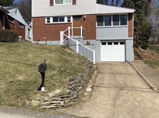 154 Queenston Dr, Pittsburgh, PA