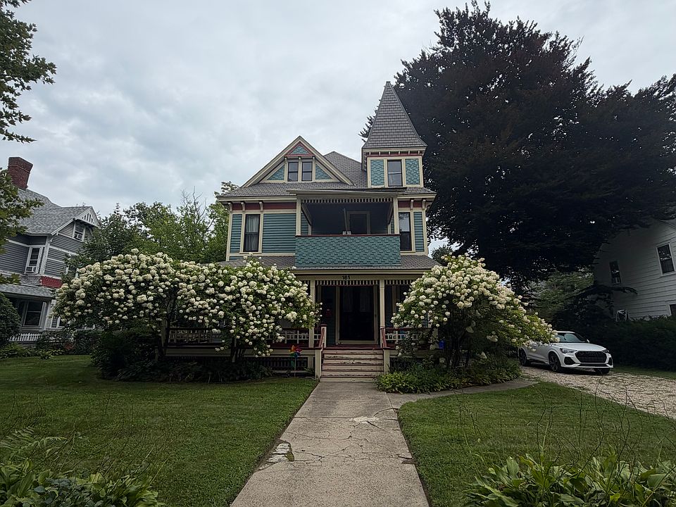 1st image of 161 Florida St