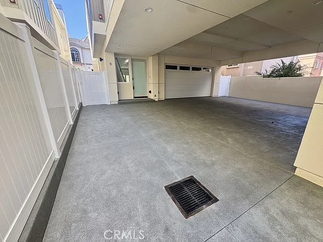 2205 Marshallfield Ln #B — Photo 6