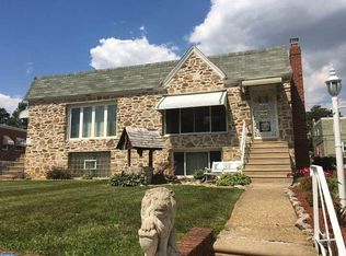 647 Colebrook Rd, Philadelphia, PA 19115