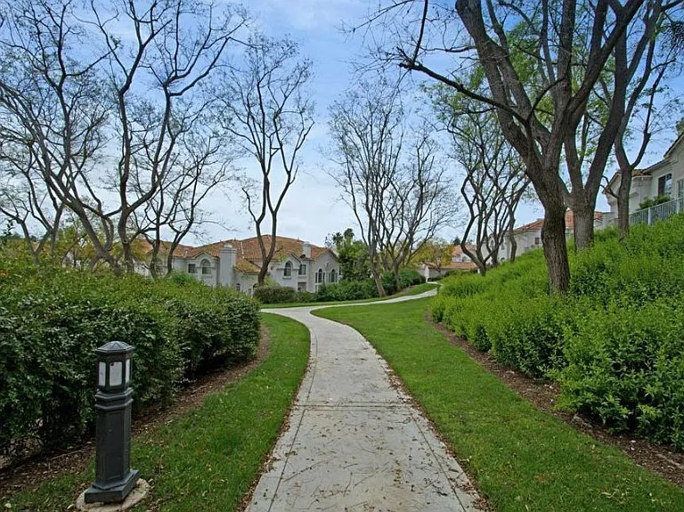 1888 Matin Cir — Photo 84