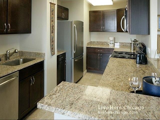 1st image of 2301 N Lincoln Ave #820