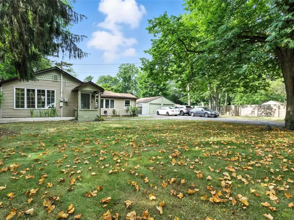 43 Bushwick Avenue, Brentwood, NY 11717