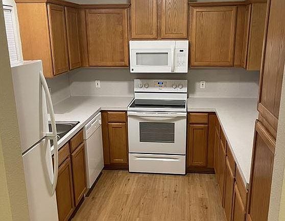 5th image of 3616 Glenna Ct