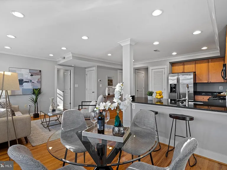 1301 S Carolina Ave SE #7 — Photo 7
