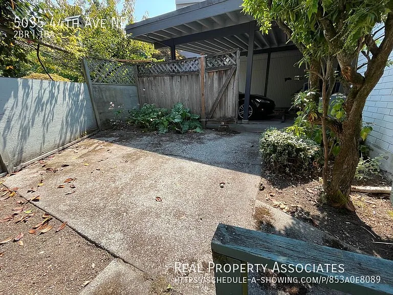 5035 44th Ave NE — Photo 17