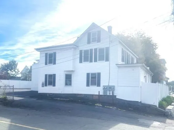 156 Central St, Leominster, MA 01453