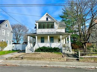 46 Holbrook St, Ansonia, CT 06401