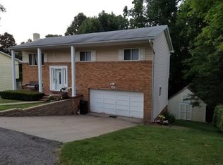 765 Overlook Dr, Wintersville, OH