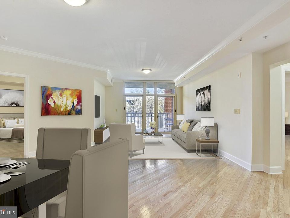 1st image of 502 W Broad St APT 310