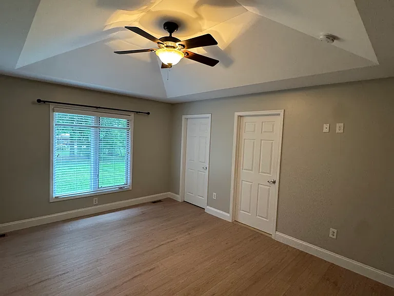 16152 Kingsway Dr — Photo 7