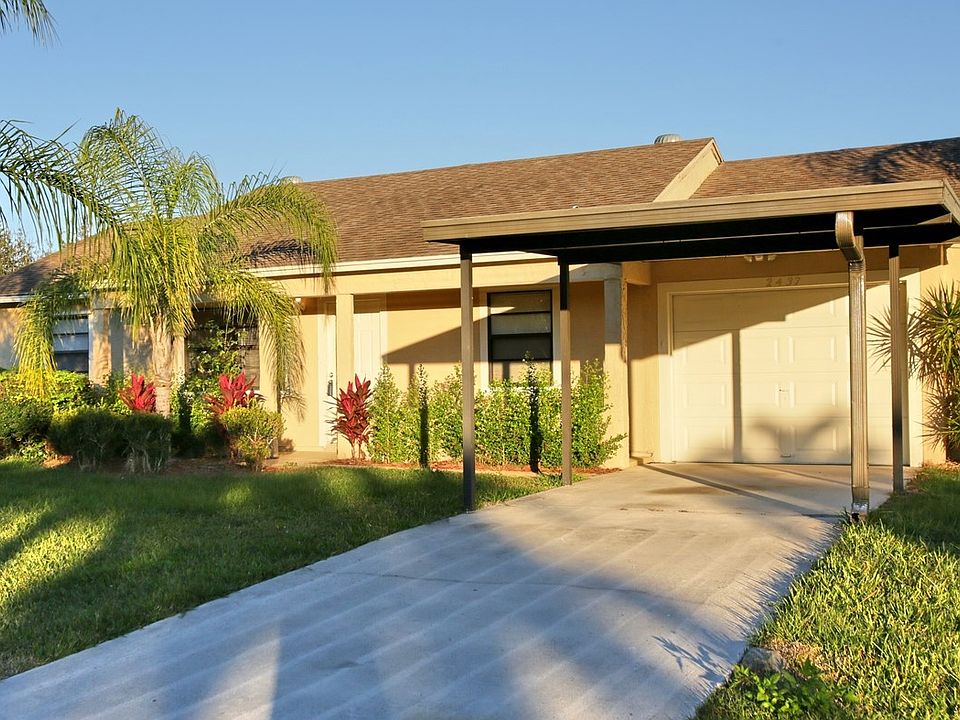 1st image of 2437 SE Marius St