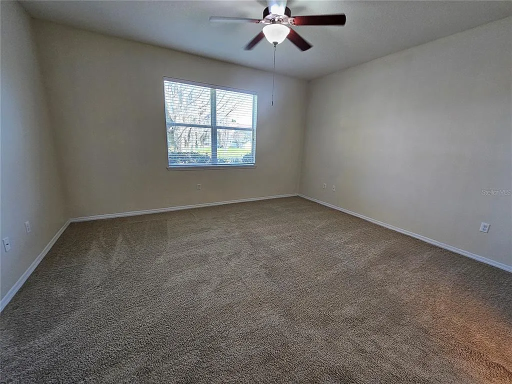 3 bed, 2.0 bath, 1801 sqft, $2,430 — Photo 3