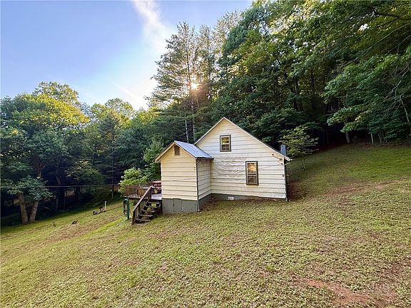 3rd image of 1025 Lue Jones Road