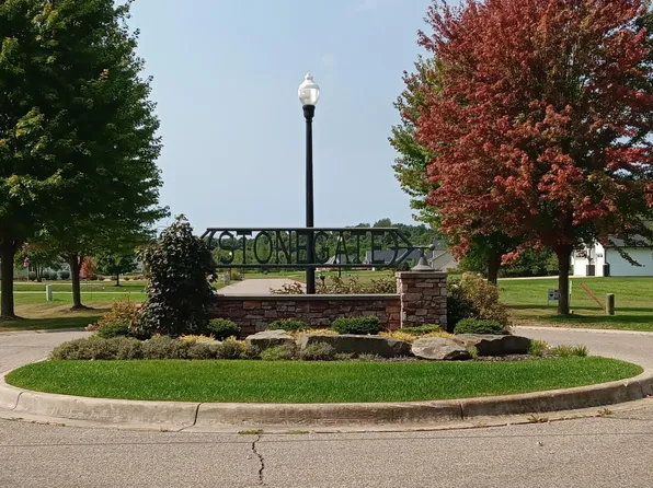 119 Stone Gate Dr, Battle Creek, MI 49015