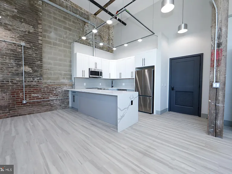 1810 E Venango St #506 — Photo 8