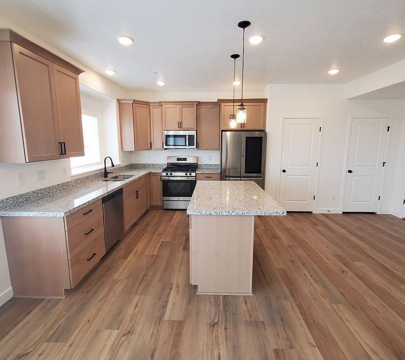 1st image of 4204 W Gunlock Ct