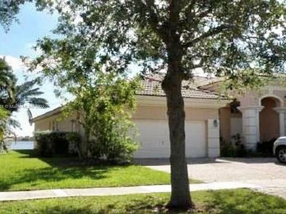 2nd image of 3421 SW 195th Ave #0