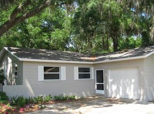 829 E 11th Ave, Mount Dora, FL 32757