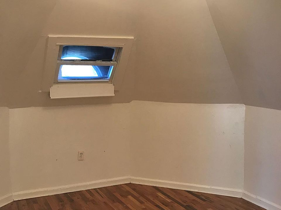 1st image of 17 Lincoln Cir
