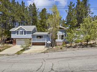 32460 Scandia Dr, Running Springs, CA 92382