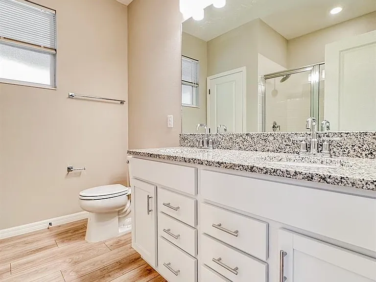 9409 Baraboo Way — Photo 13